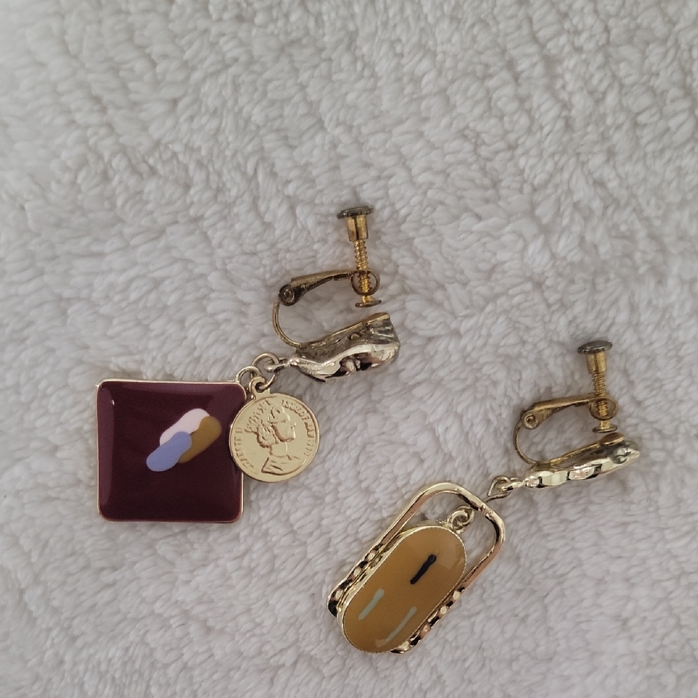 Artsy Design Unique Only One Bought From Korea Gold & Burgundy Clip-On Earrings